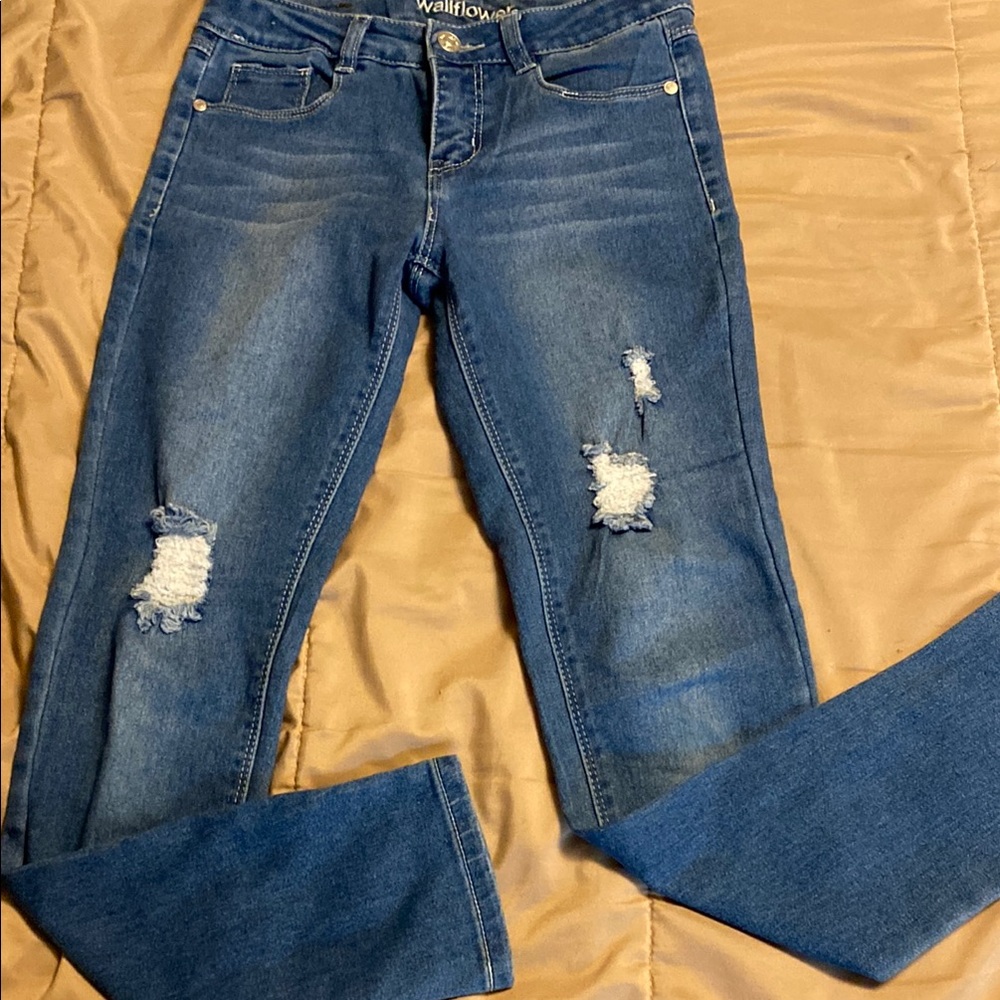 Wallflower Women's Blue Ripped Straight Leg Jeans